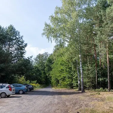 Modern 4 Bedroom Near Warsaw Parking/wifi/200m2 Марки