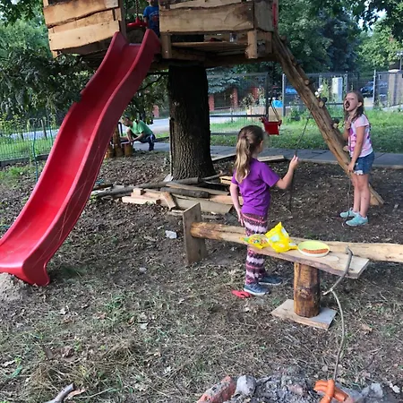 Vila Modern 4 Bedroom Near Warsaw Parking/wifi/200m2