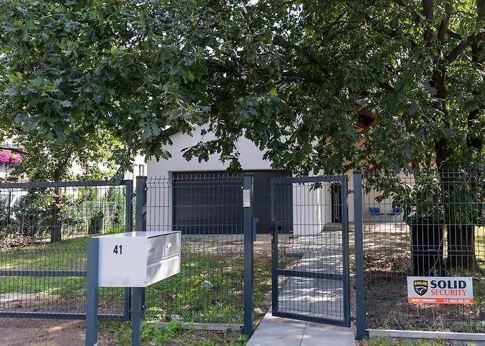 Modern 4 Bedroom Near Warsaw Parking/wifi/200m2 *